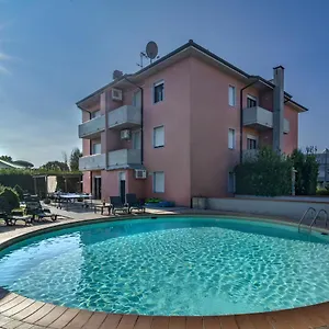 Giada Palace - Lejlighedshotel